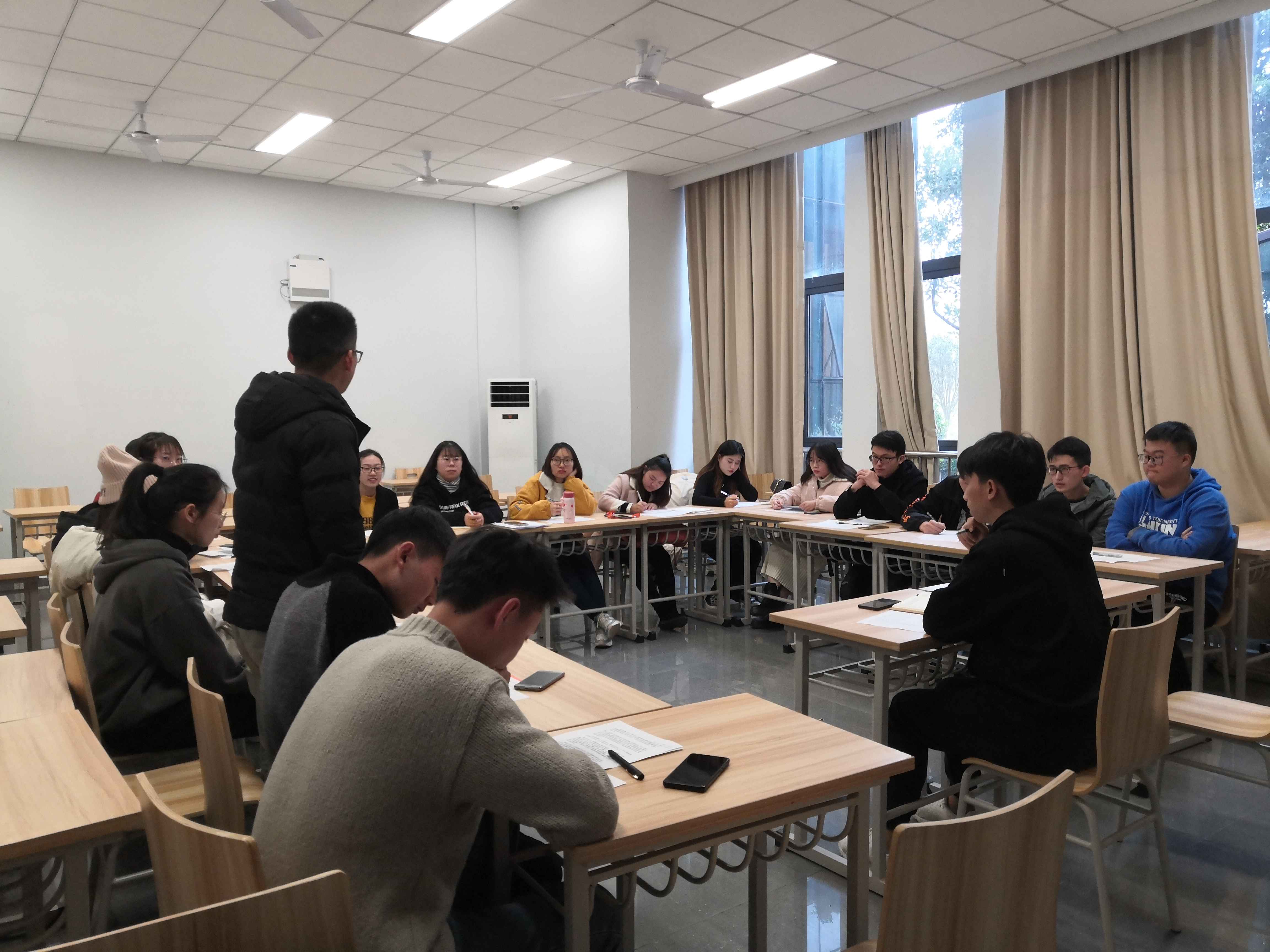 IMG_20191126_142202(1).jpg IMG_20191126_142202(1).jpg